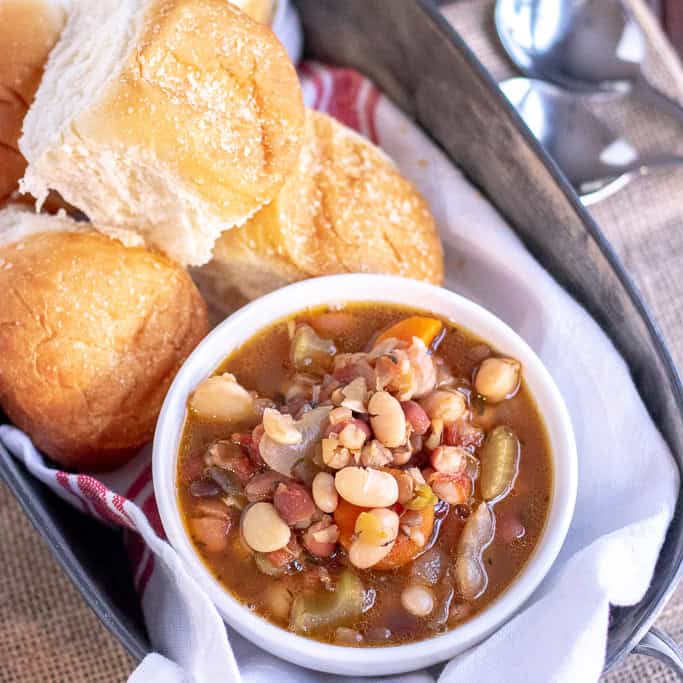 15 Bean Soup Recipe (Crock Pot/Slow Cooker)