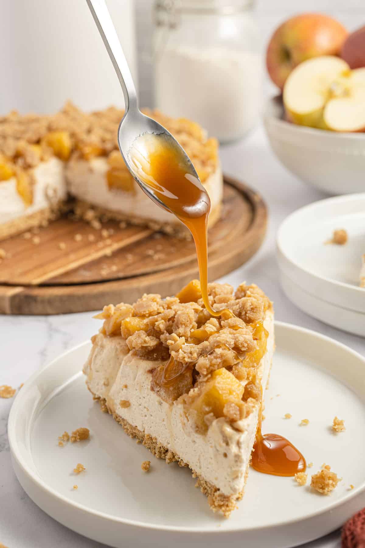 Apple Crisp Cheesecake