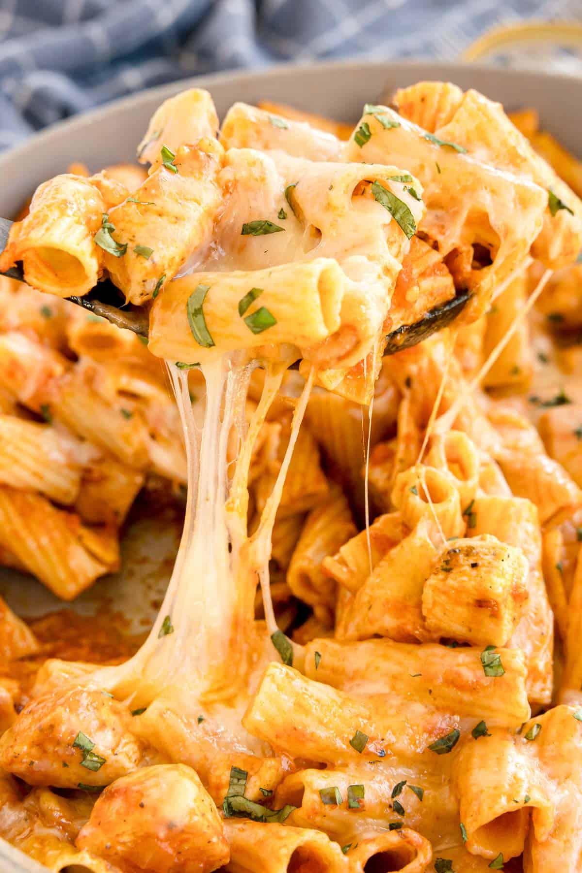 Chicken Parmesan Pasta (One Pot)