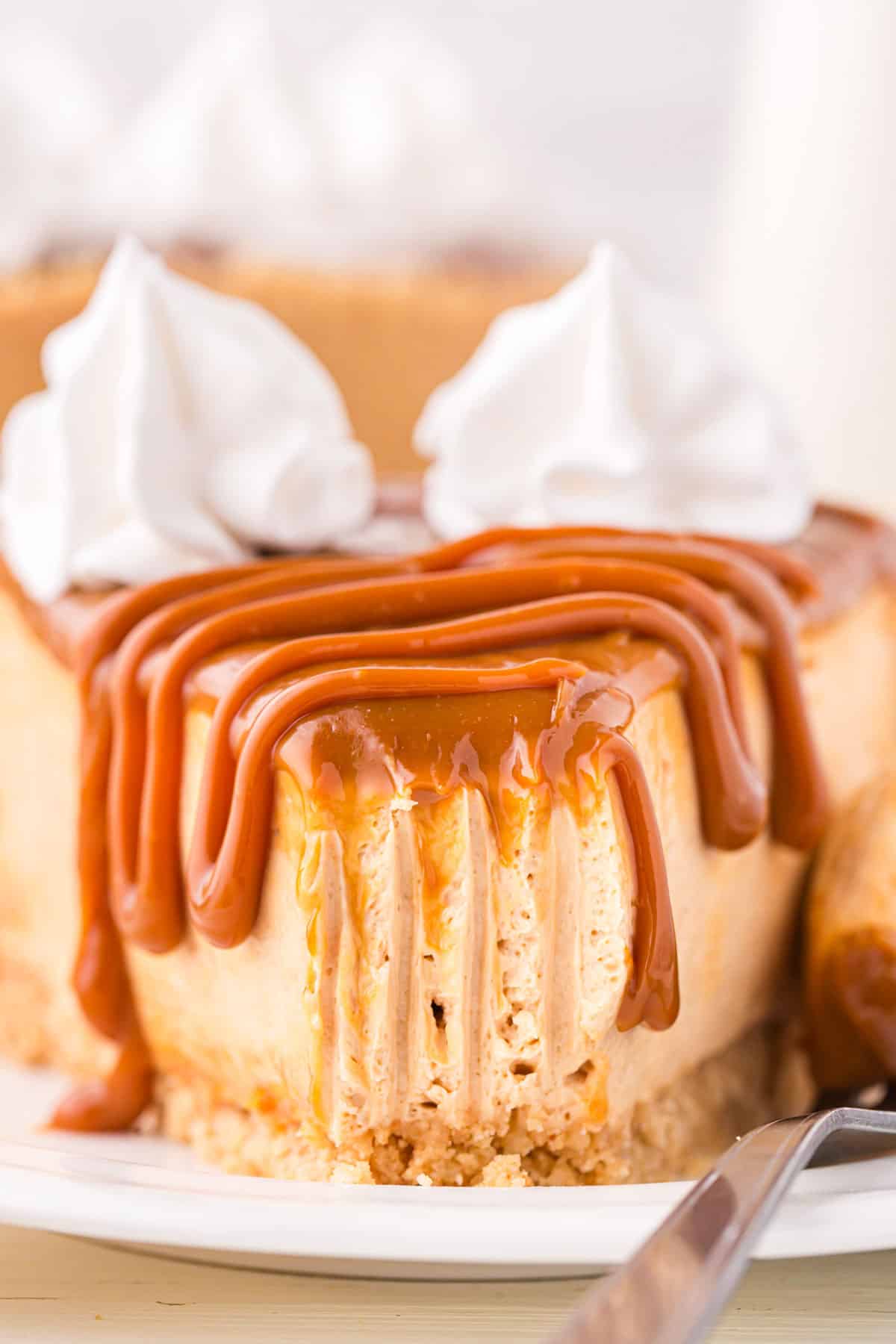 Creamy Dulce de Leche Cheesecake (No Bake)