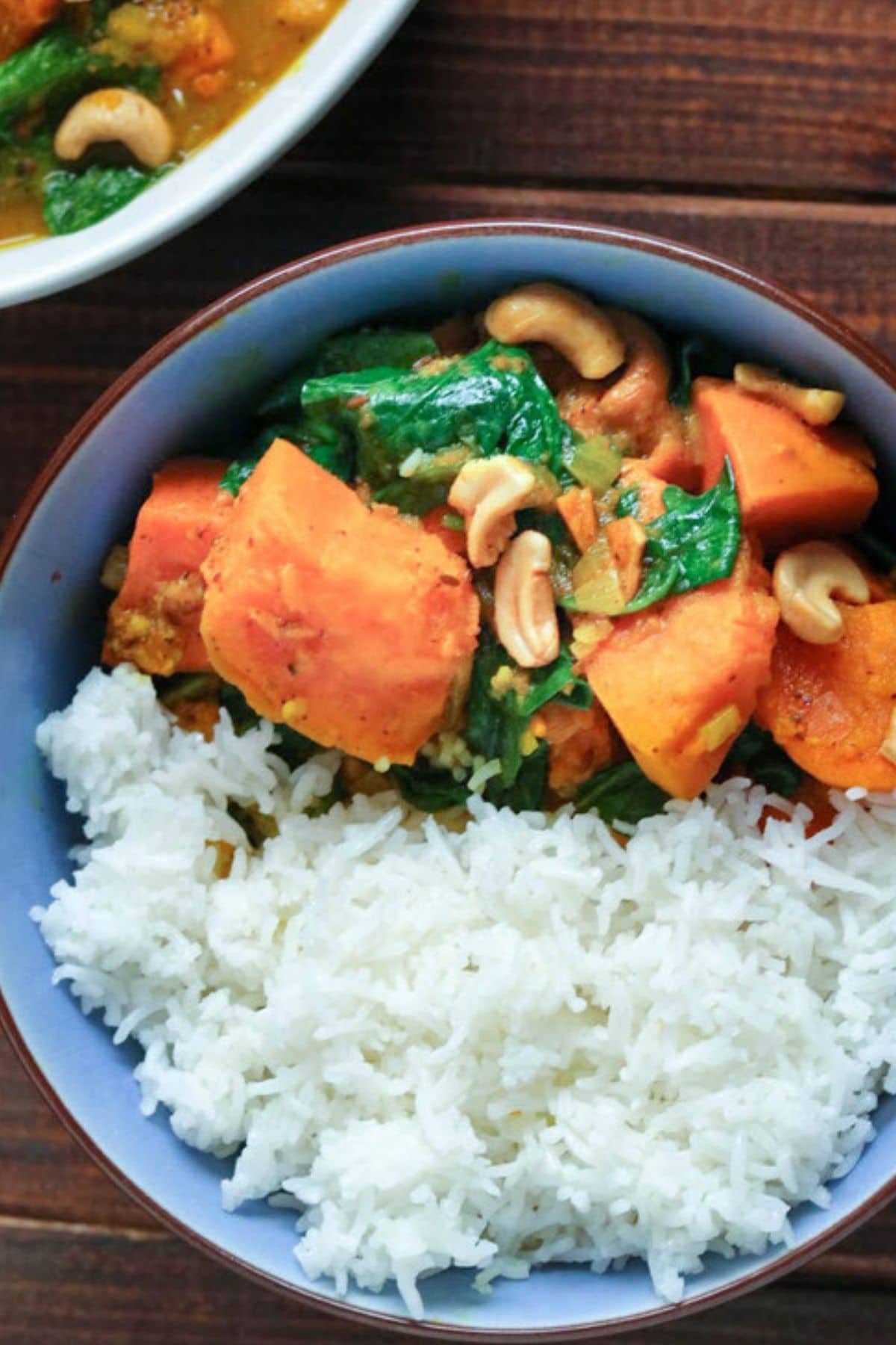 Vegan Sweet Potato Curry with Spinach & Cashews